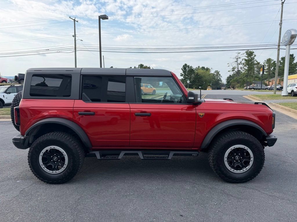 Certified 2023 Ford Bronco Badlands w/ Sasquatch Package AWD/4WD image 6