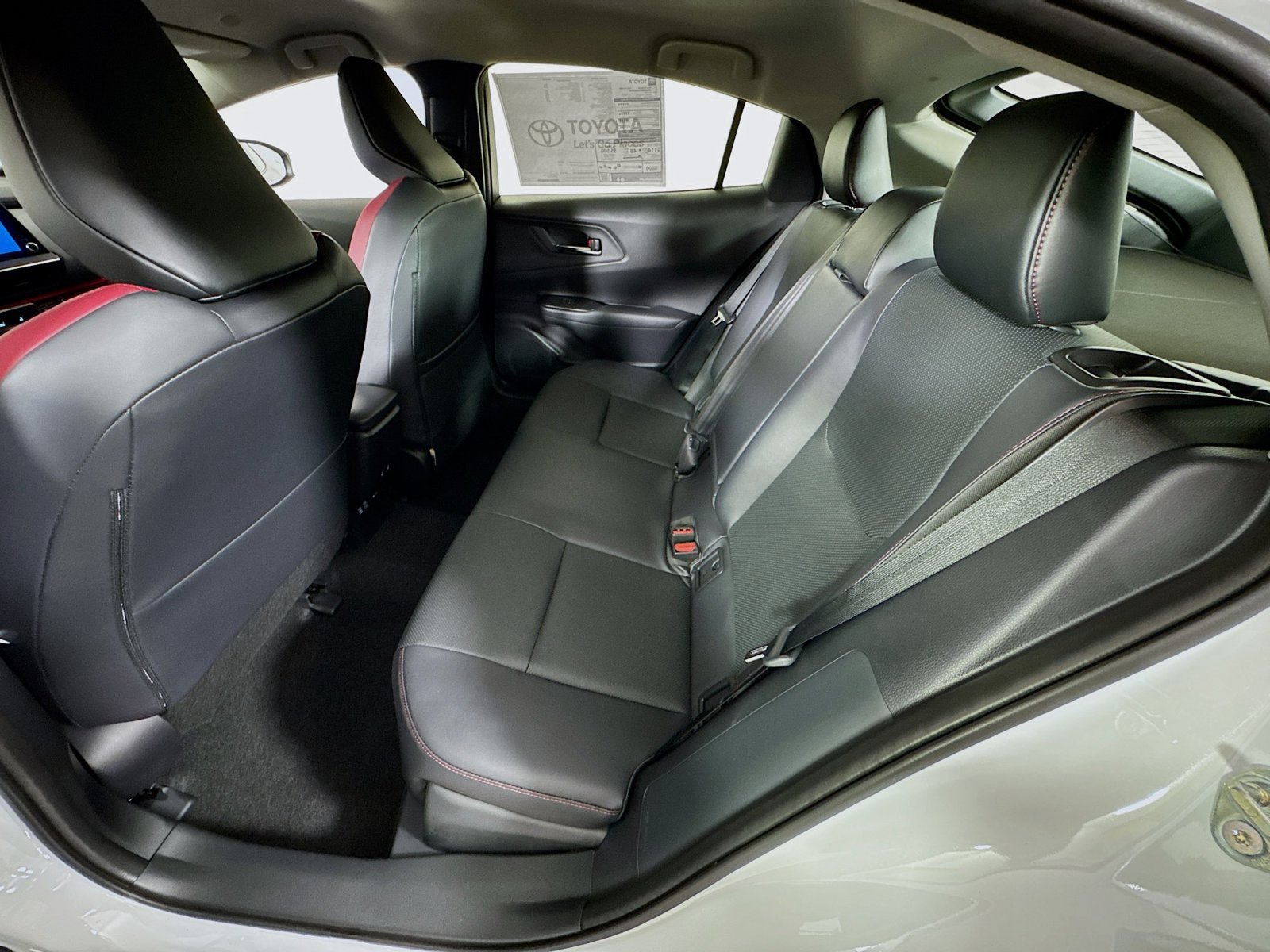 Used 2025 Toyota Prius Plug-In Hybrid w/ Limited Premium Package FWD image 13