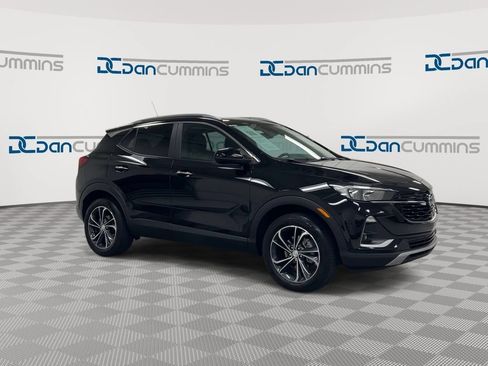 Used 2023 Buick Encore GX Select w/ Safety Package II AWD/4WD image 2
