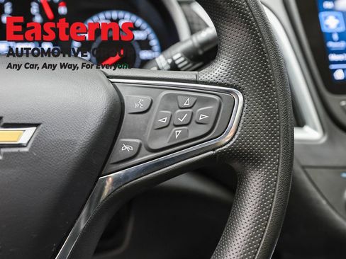 Used 2024 Chevrolet Malibu LT image 16