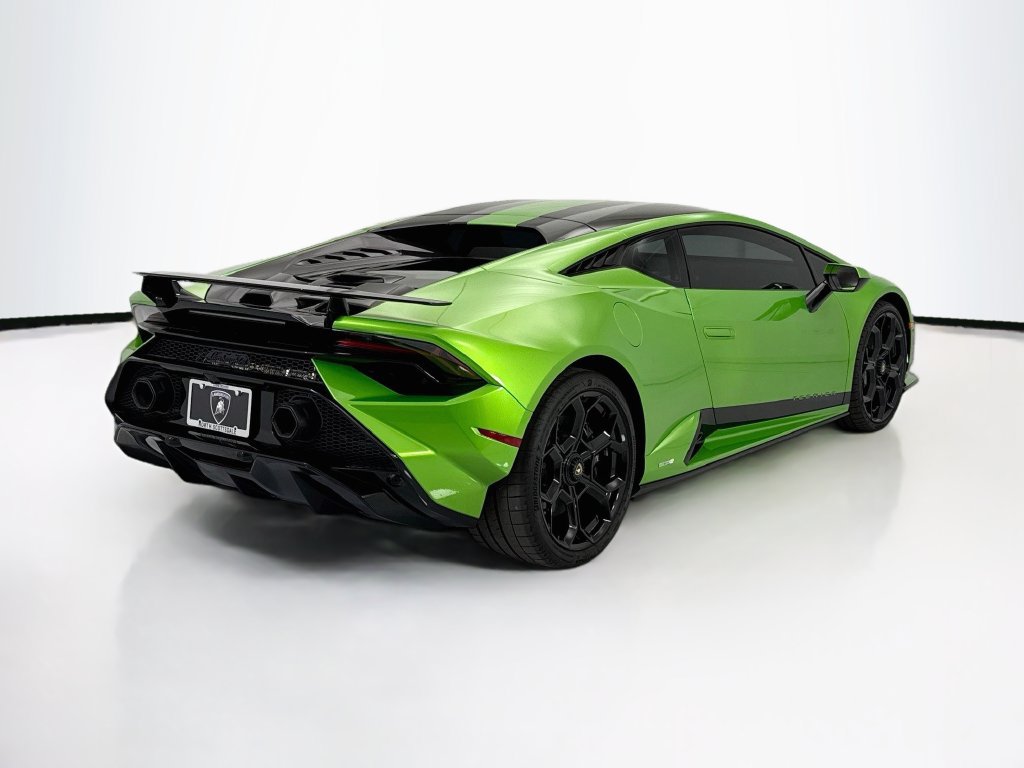 Used 2024 Lamborghini Huracan Tecnica RWD image 5