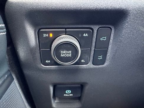 New 2025 Ford Expedition Platinum w/ Stealth Performance Package image 24