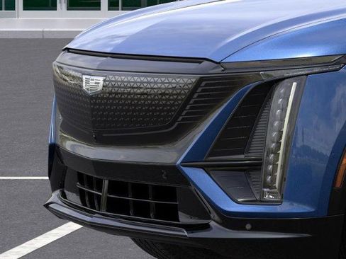 New 2025 Cadillac Lyriq Sport image 37