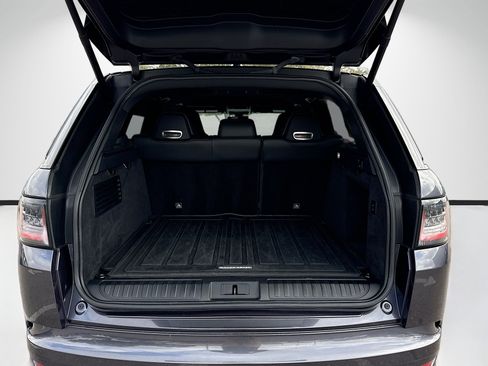 Used 2022 Land Rover Range Rover Sport SVR image 12