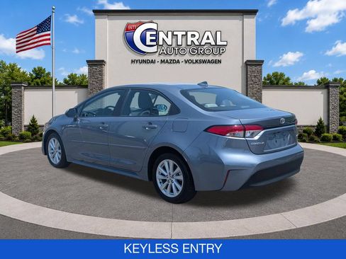 Used 2026 Toyota Corolla LE w/ LE Premium Package FWD image 6