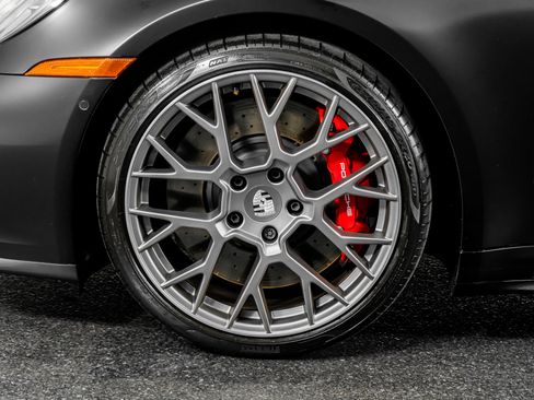 Used 2025 Porsche 911 Carrera S image 23