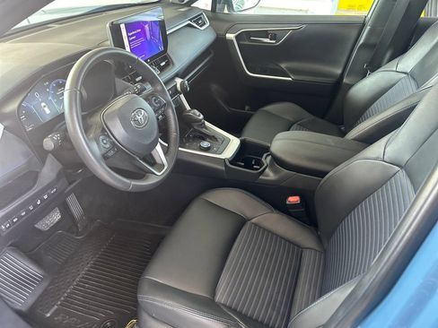 Used 2025 Toyota RAV4 XSE w/ Advanced Technology Package AWD/4WD image 11