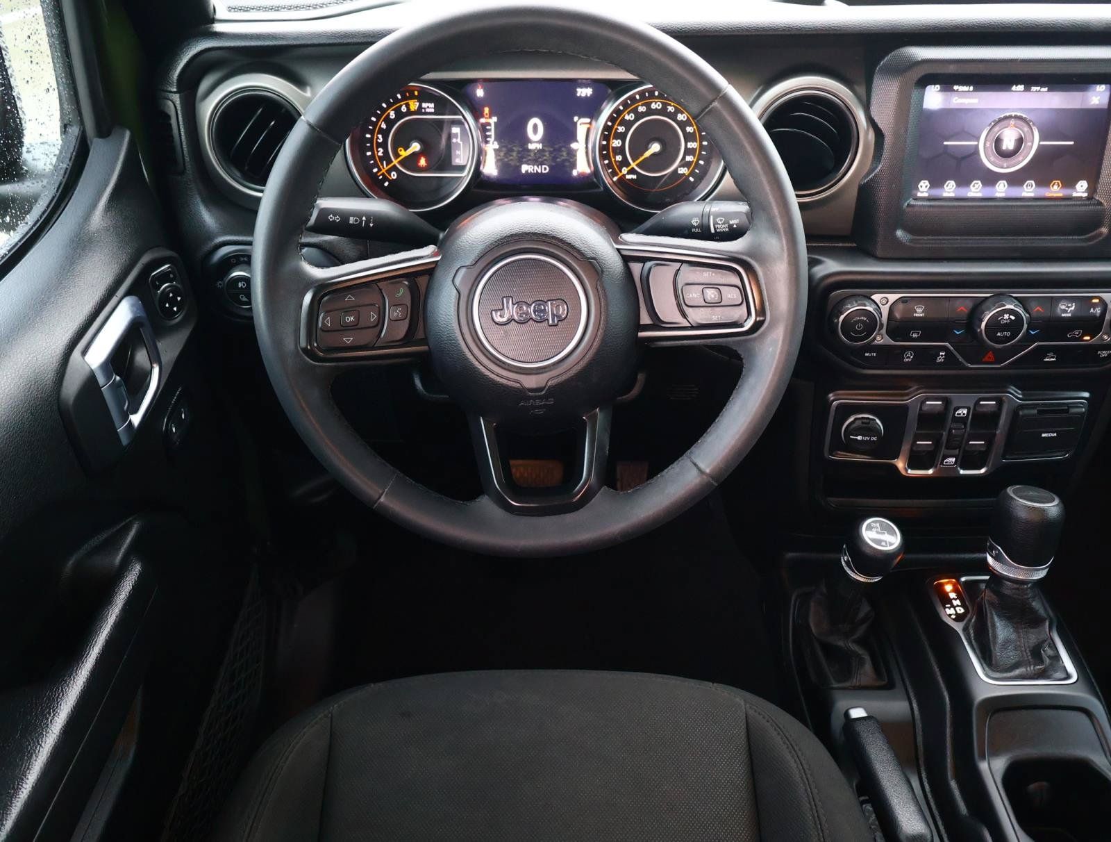 Used 2023 Jeep Gladiator Sport AWD/4WD image 10