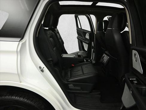 Used 2022 Lincoln Aviator Reserve w/ Equipment Group 201A image 26