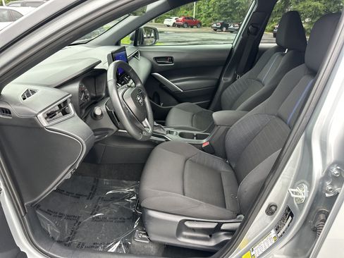 Used 2024 Toyota Corolla Cross AWD Hybrid image 16