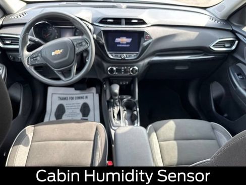 Used 2023 Chevrolet TrailBlazer LT w/ Convenience Package FWD image 17