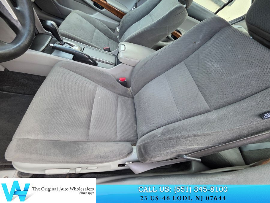 Used 2012 Honda Accord EX image 11