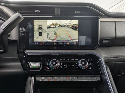 Used 2024 GMC Sierra 2500 Denali w/ Denali Reserve Package image 17