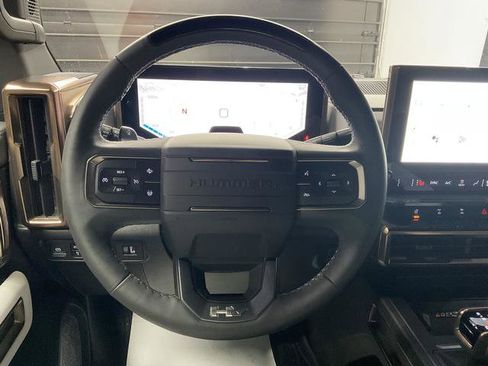 Used 2024 GMC Hummer EV 2X w/ Extreme Off-Road Package image 17
