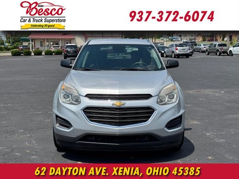 Used 2017 Chevrolet Equinox LS FWD image 2