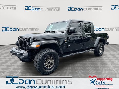 Used 2023 Jeep Gladiator Sport image 1