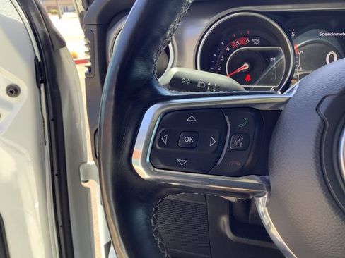 Used 2021 Jeep Wrangler Unlimited Rubicon AWD/4WD image 13