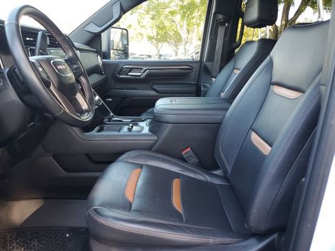 Used 2024 GMC Sierra 2500 AT4 w/ AT4 Premium Plus Package image 19