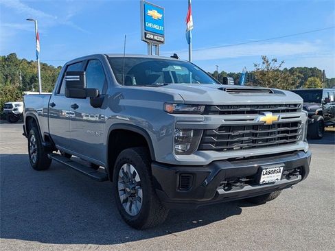 New 2025 Chevrolet Silverado 2500 Custom image 2
