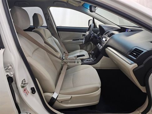 Used 2014 Subaru Crosstrek 2.0i Premium image 11