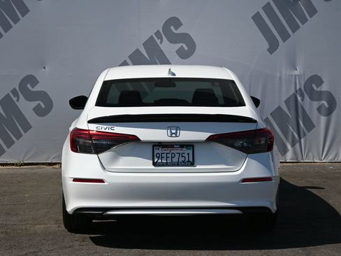 Used 2023 Honda Civic EX image 5