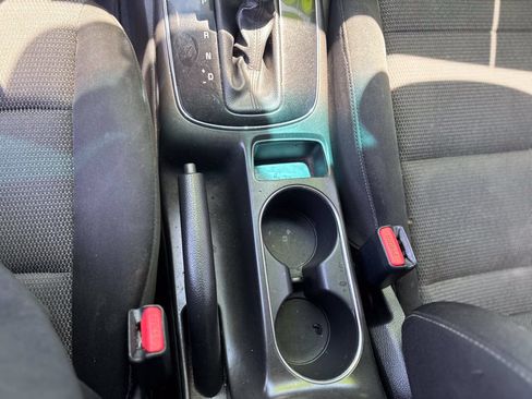 Used 2017 Kia Forte LX FWD image 18