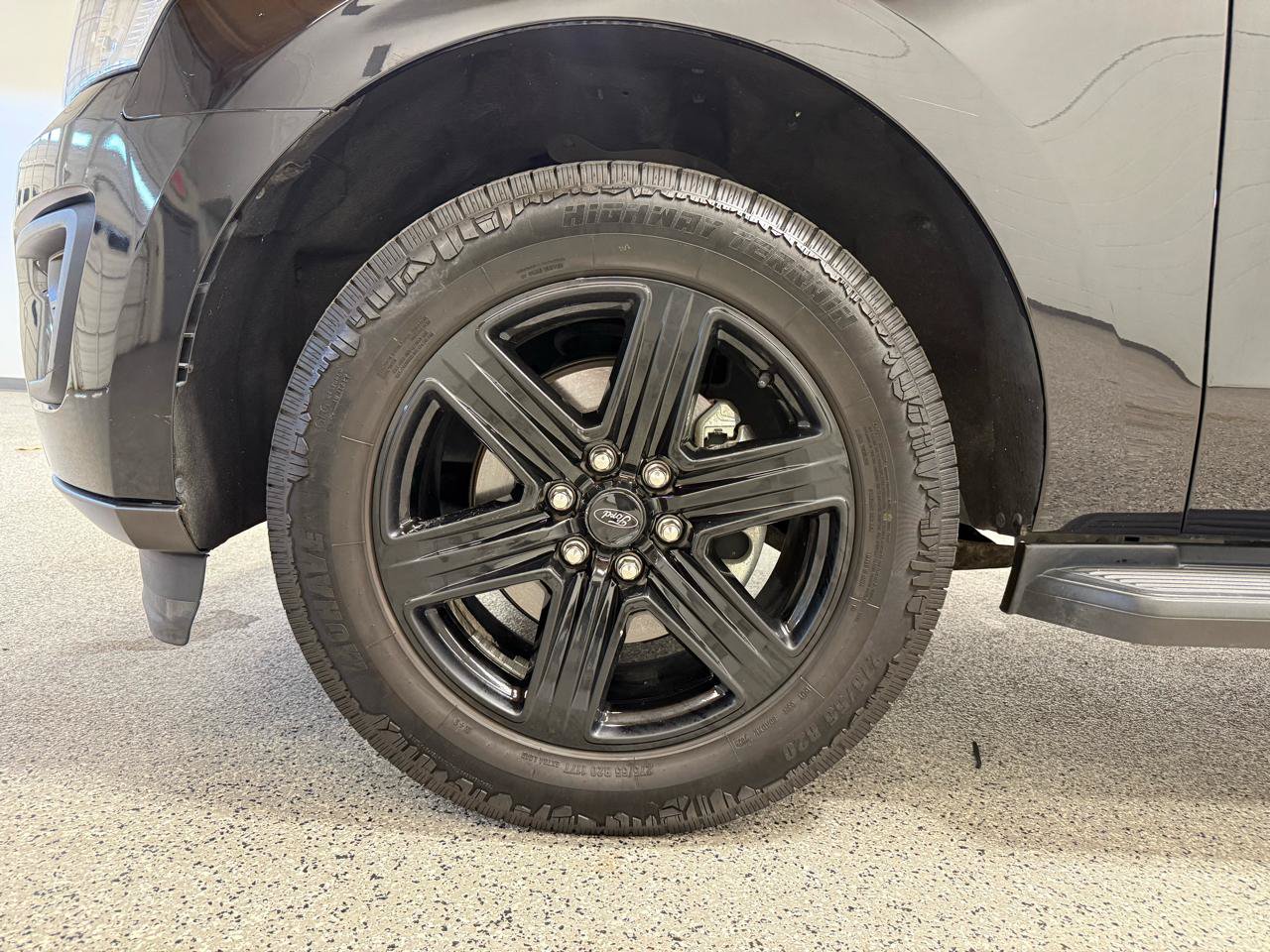Used 2021 Ford Expedition XLT RWD image 9