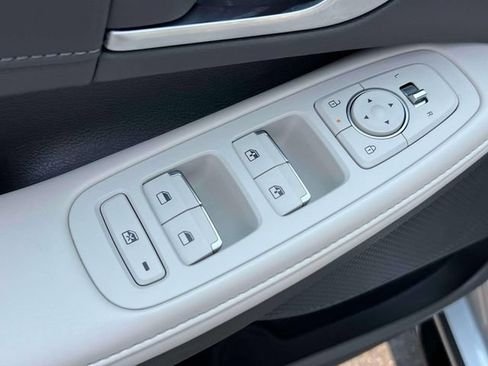 Certified 2025 Hyundai Sonata Limited FWD image 16