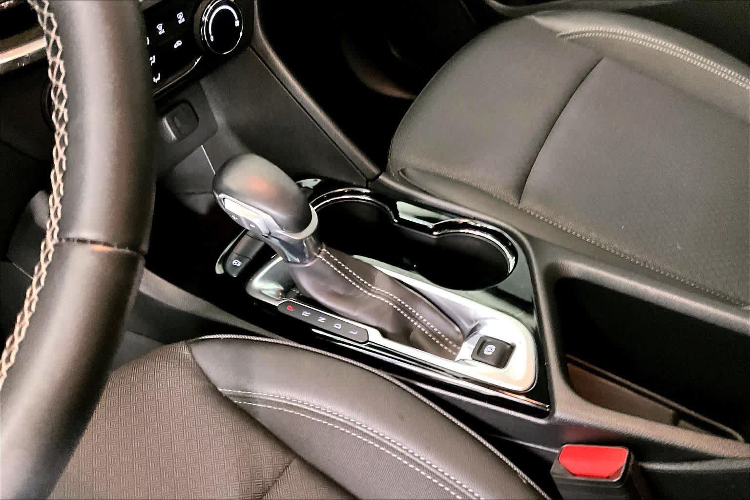 Used 2024 Buick Encore GX Preferred FWD image 15