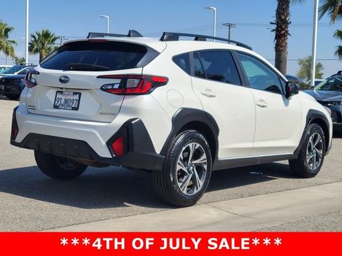 Used 2025 Subaru Crosstrek 2.5i Premium AWD/4WD image 4