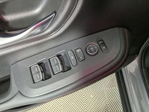 Used 2024 Honda HR-V Sport image 15