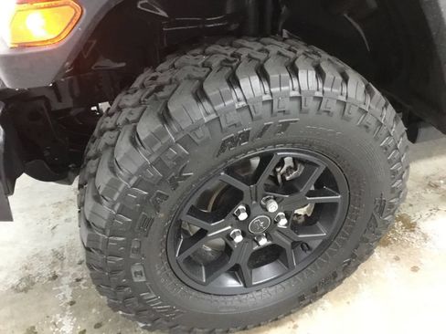 Used 2025 Jeep Wrangler Unlimited Sport AWD/4WD image 4