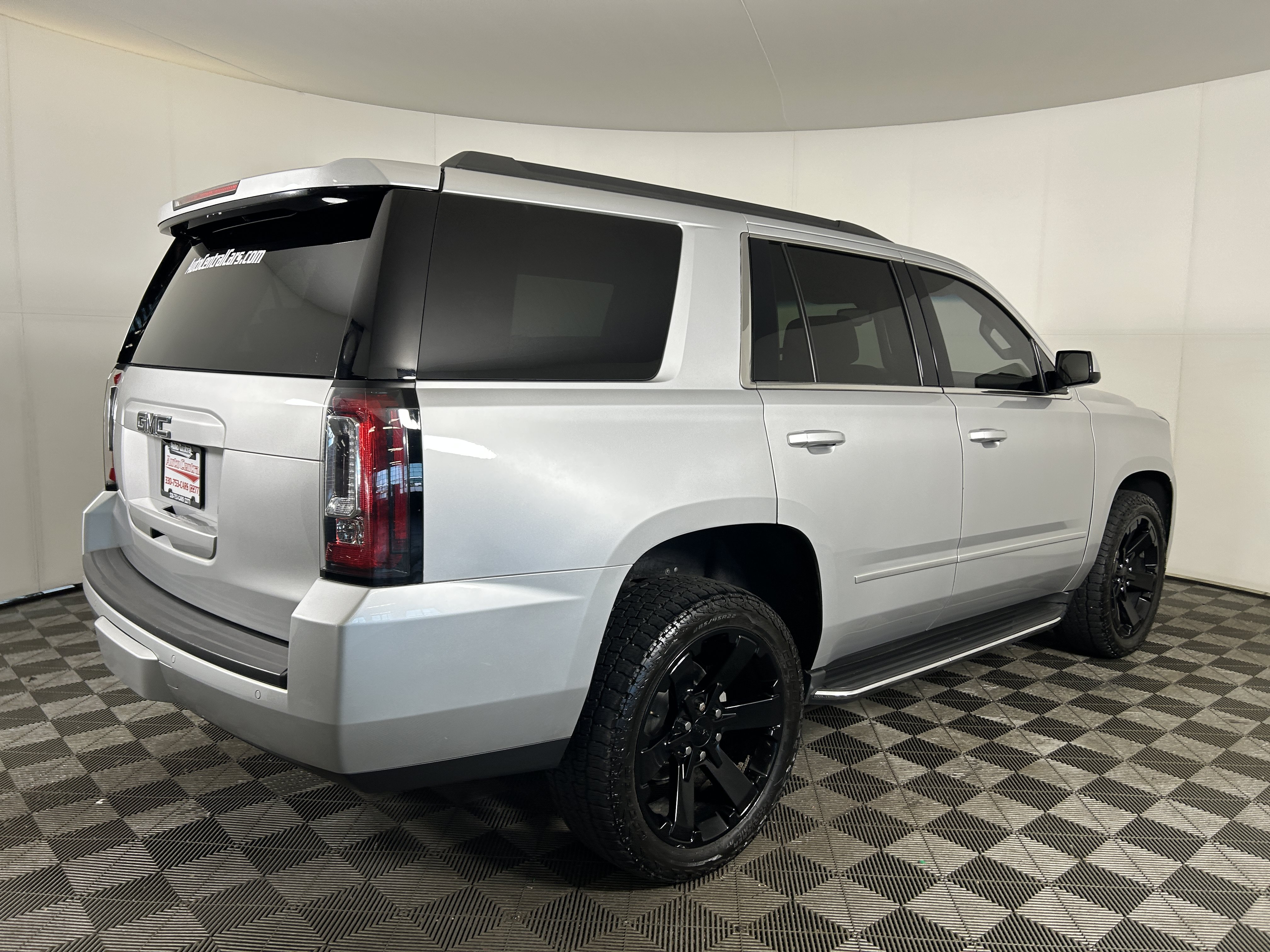 Used 2016 GMC Yukon SLE w/ Convenience Package AWD/4WD image 5