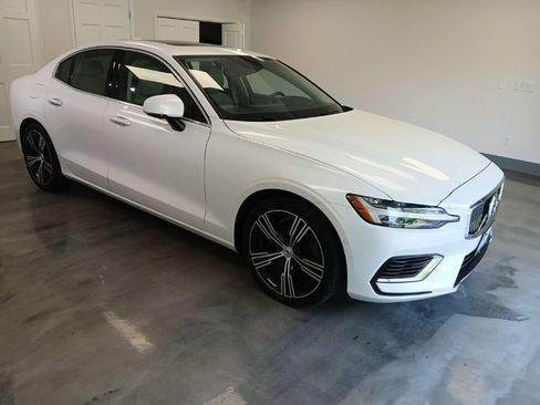 Used 2021 Volvo S60 T8 Inscription w/ Climate Package AWD/4WD image 1