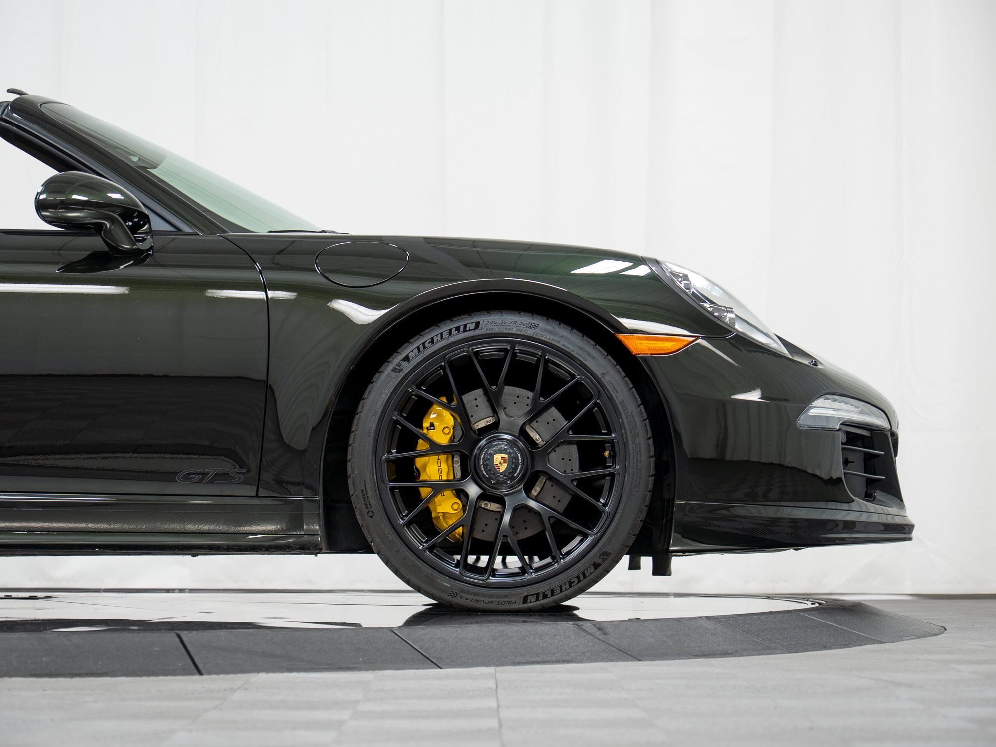 Certified 2016 Porsche 911 Targa 4 GTS AWD/4WD image 11