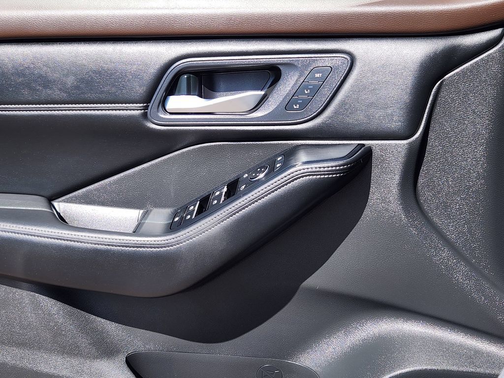 Certified 2023 Nissan Rogue SL w/ SL Premium Package FWD image 19
