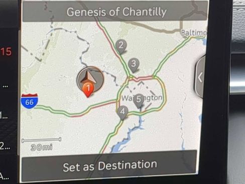 Used 2024 Genesis G70 2.5T image 29