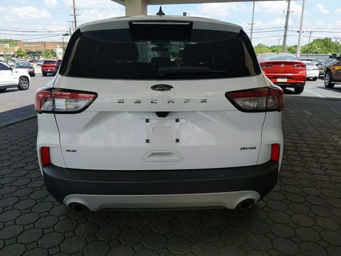 Used 2022 Ford Escape SE w/ Cold Weather Package AWD/4WD image 5