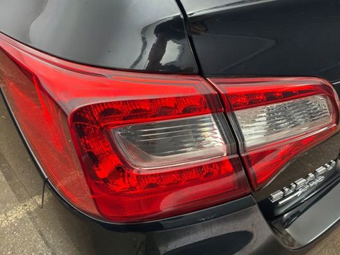 Used 2015 Subaru Legacy 2.5i Premium w/ Moonroof Package AWD/4WD image 22