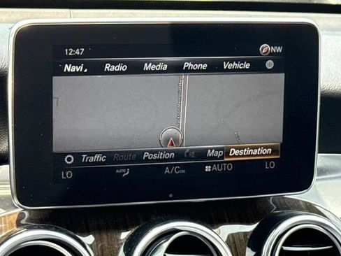 Used 2019 Mercedes-Benz GLC 300 4MATIC image 20
