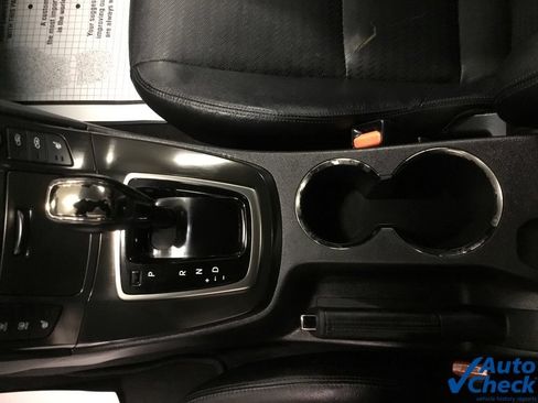 Used 2015 Hyundai Genesis 3.8 RWD image 44