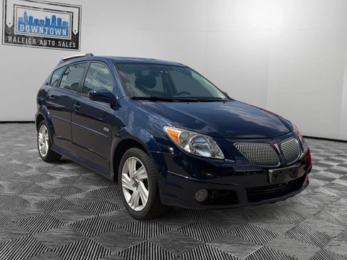 Used 2008 Pontiac Vibe w/ Sun And Sound Package FWD image 4