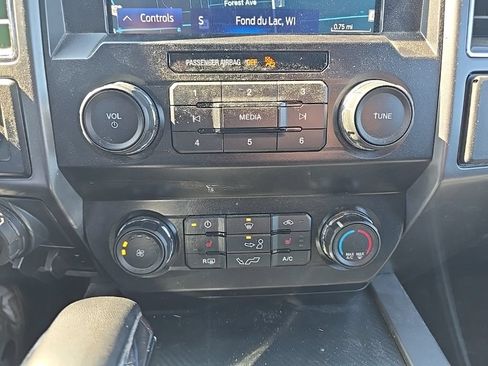 Used 2020 Ford F150 XLT w/ Equipment Group 302A Luxury AWD/4WD image 21