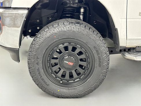 Used 2024 RAM 3500 Laramie image 12