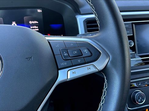 Used 2023 Volkswagen Atlas Cross Sport SE image 24