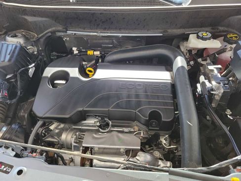 Used 2025 Chevrolet Equinox LT w/ Convenience Package II FWD image 13
