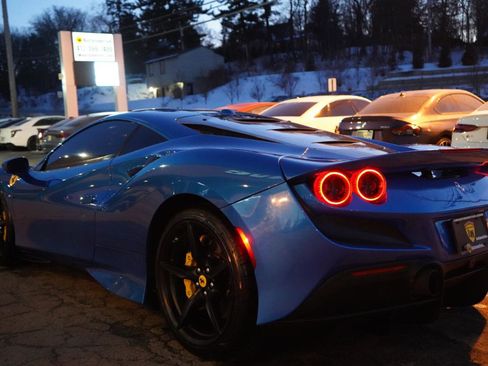 Used 2021 Ferrari F8 Tributo image 13