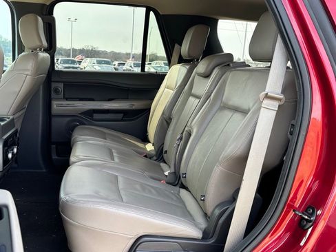 Used 2019 Ford Expedition XLT w/ Equipment Group 202A image 11