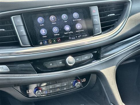 Used 2024 Buick Enclave Premium image 15