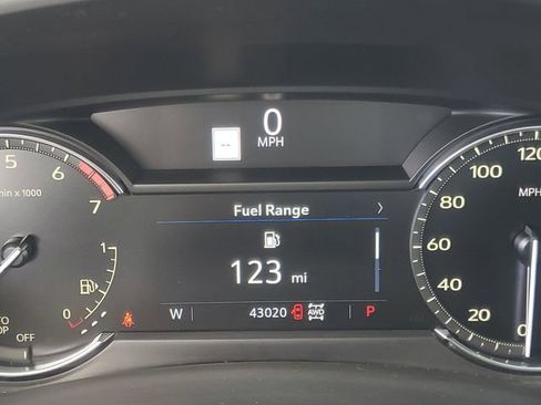 Used 2021 Cadillac XT4 Premium Luxury w/ Cold Weather Package image 19